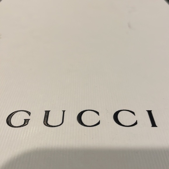 GUCCI Men US 9.5/UK 9 Screener GG Sneaker Made to Look Worn; White/Green/Red - Picture 8 of 9